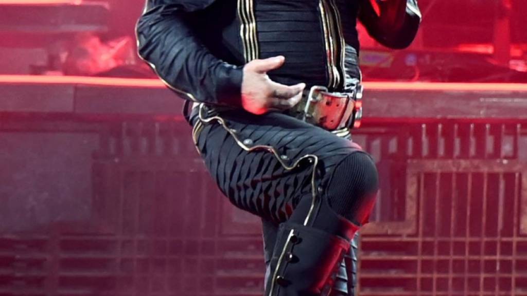 ARCHIV - Das Strafermittlungsverfahren gegen Rammstein-Sänger Till Lindemann wegen des Verdachts der Begehung von Sexualdelikten ist von der Berliner Staatsanwaltschaft eingestellt worden. Foto: Malte Krudewig/dpa