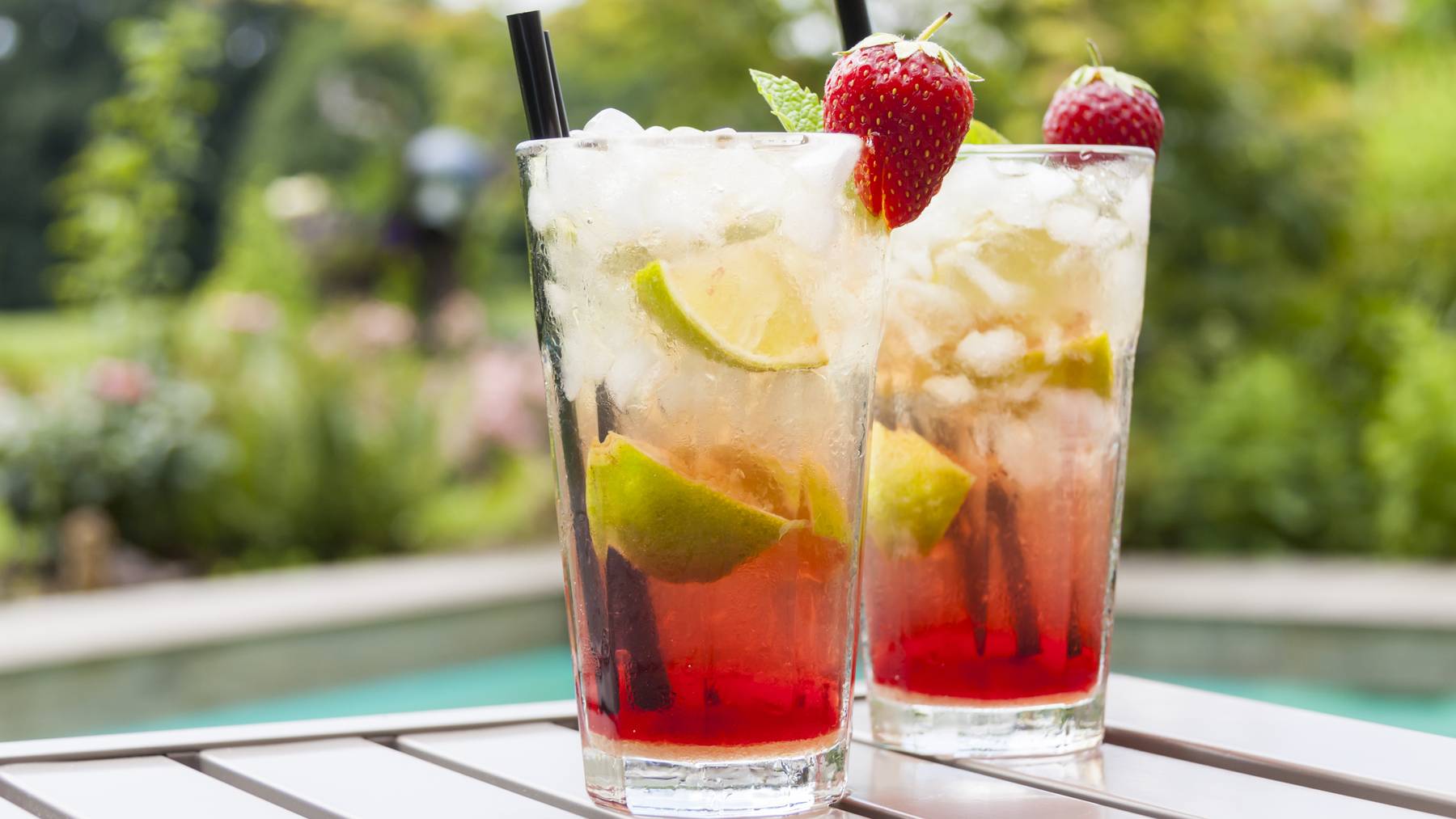 Fruchtige Cocktails sorgen in den Ferien für die perfekte Abkühlung. 