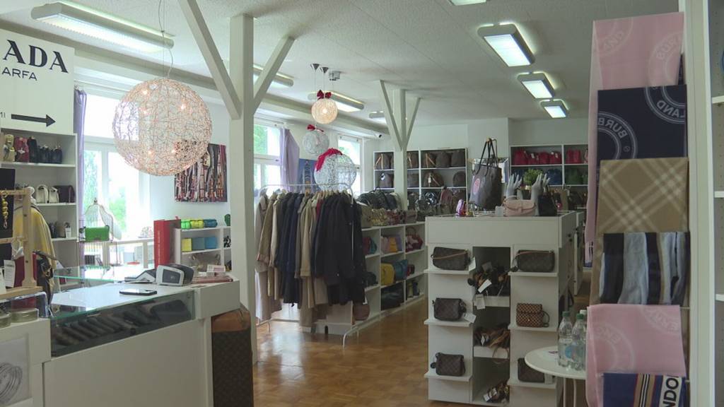 Gaiser Familie führt seit 15 Jahren Second-Hand-Shop für Luxustaschen