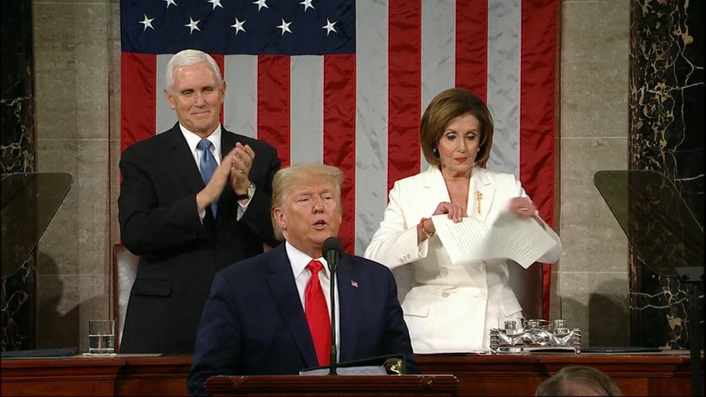 Nancy Pelosis deutliche Reaktion auf Donald Trumps Rede