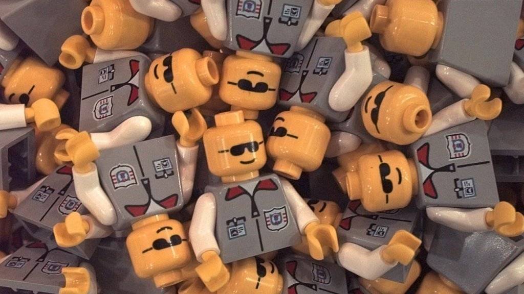 Über 50'000 gefälschte Lego-Figuren hat der Zoll am Flughafen Frankfurt entdeckt und vernichtet. (Symbolbild)