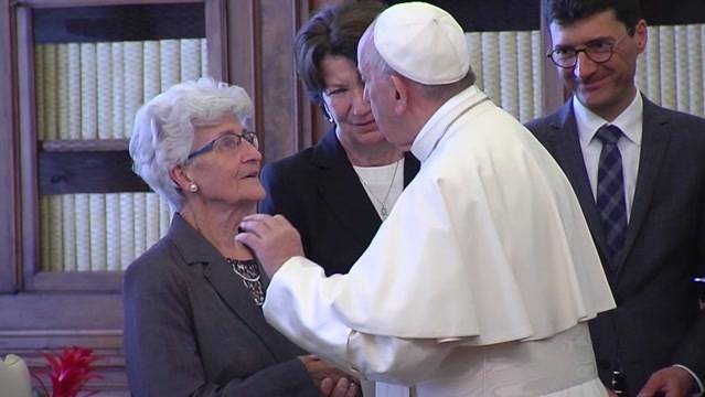 Leuthard-Mutter beim Papst