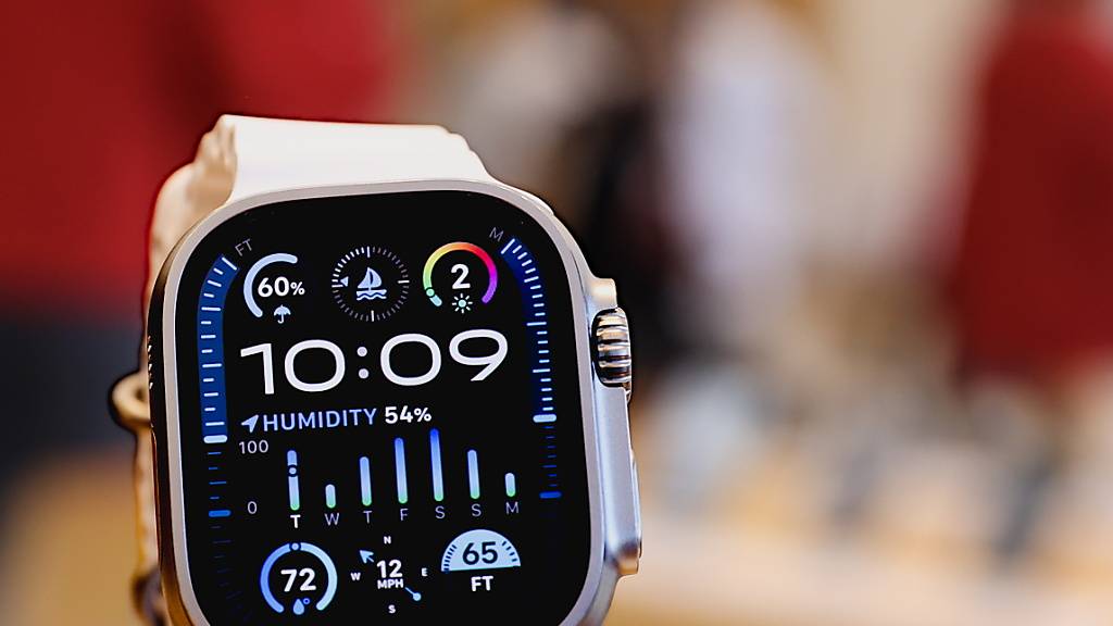 Apple nimmt den Verkauf seiner Computer-Uhren in den USA wieder auf. Dies nachdem ein Berufungsgericht den in einem Patentstreit verhängten Importstopp vorläufig aussetzte. (Archivbild)