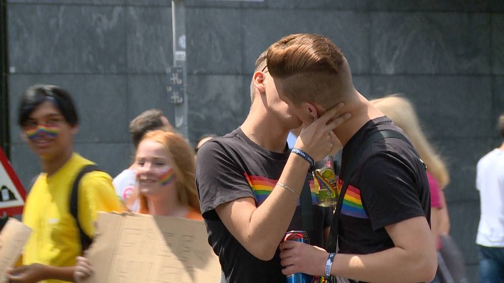 Tausende an Zürich-Pride-Parade dabei