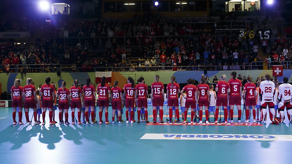 Das Schweizer Unihockey-Nationalteam der Frauen sinnt an der WM in Uppsala auf Revanche gegen Schweden