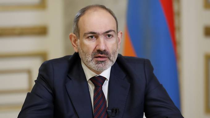 15 000 Armenier fordern Rücktritt des Regierungschefs