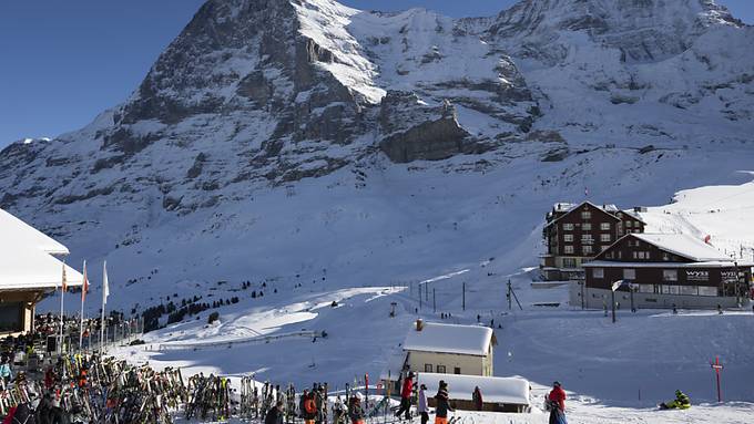 Berner Skigebiete verkaufen weniger Top4-Skipässe