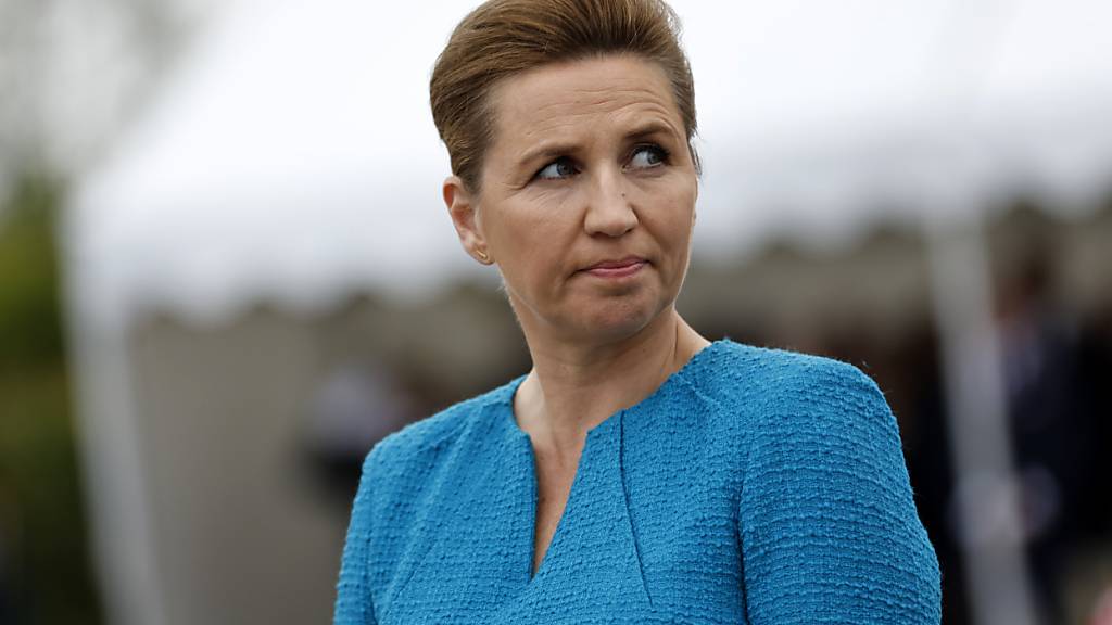 ARCHIV - Vor knapp vier Wochen wurde Dänemarks Ministerpräsidentin Mette Frederiksen in der Innenstadt von Kopenhagen attackiert. Foto: Jeremias Gonzalez/AP/dpa