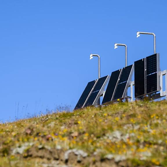 Adelboden stimmt für Bergbahn-Grossprojekte und Alpine Solaranlage