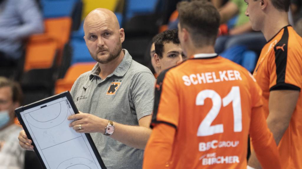 Kadetten-Coach Adalsteinn Eyjolfsson darf eine gelungene Hauptprobe für den Europacup-Auftakt auf seinem Spielbrett notieren