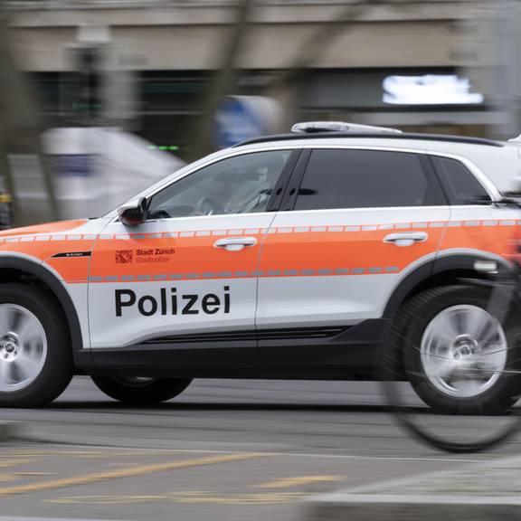 Mann bei Haltestelle Triemli attackiert und verletzt – Polizei sucht Zeugen