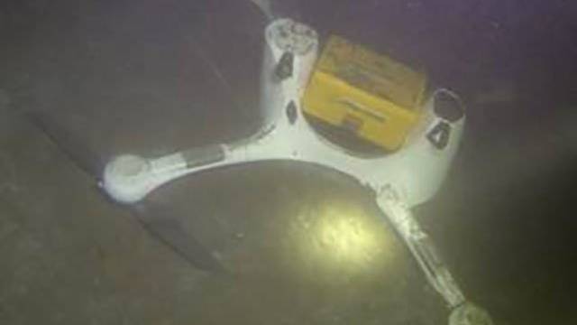 Die Drohne mit der Blutprobe wurde von Tauchern der Wasserschutzpolizei Zürich gefunden.