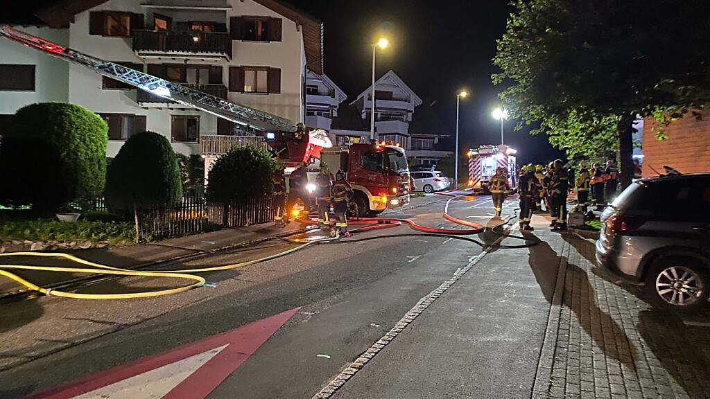 Feuerwehr-Grosseinsatz in Oberägeri ZG wegen angebranntem Essen