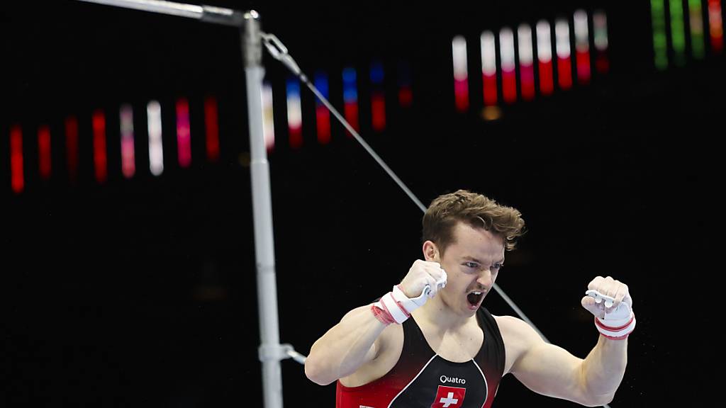 Christian Baumann freut sich nach seiner Reckübung