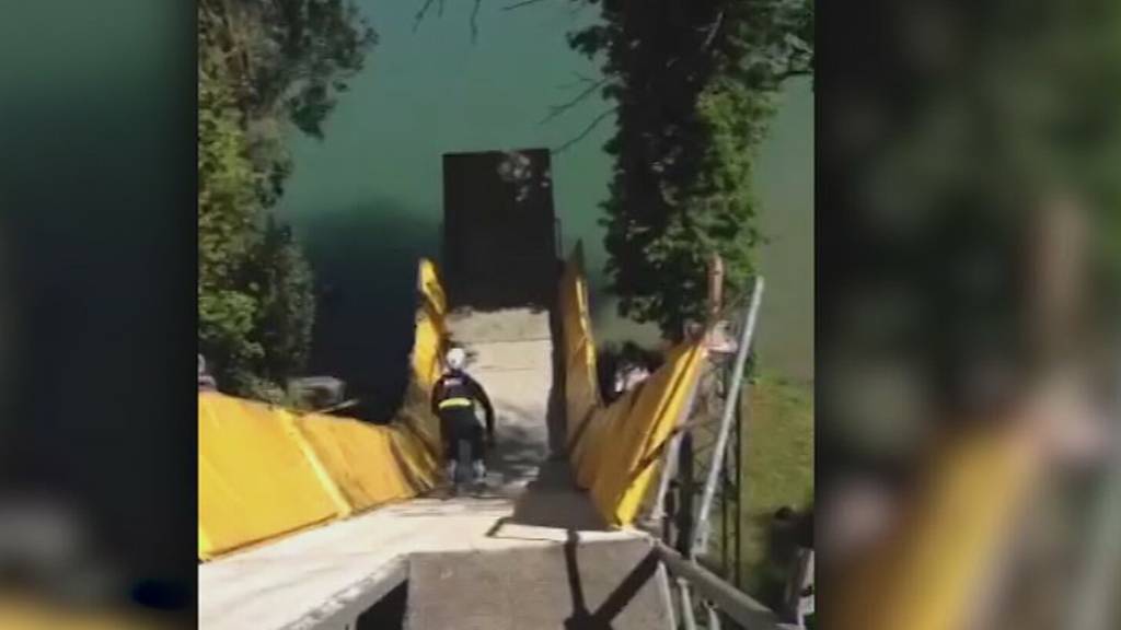 Mehrere tausend Franken Schaden: Rhein-Wasserschanze in Möhlin fängt Feuer