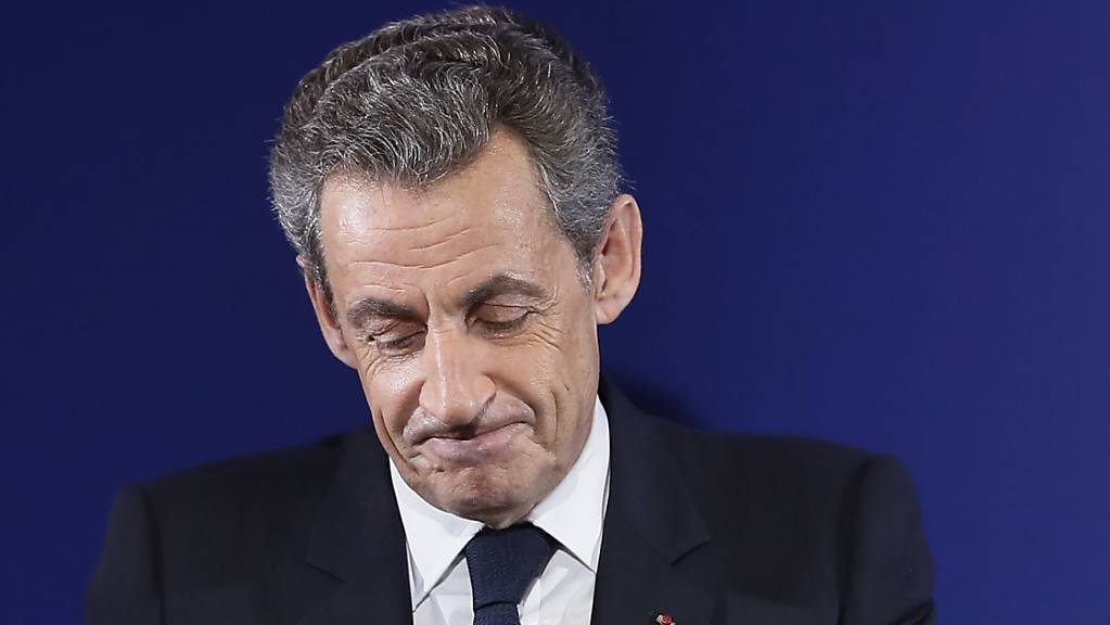 Auf den früheren französischen Präsidenten Nicolas Sarkozy kommen stürmische Zeiten zu: Er muss sich wegen illegaler Wahlkampffinanzierung vor Gericht verantworten. (Archivbild)