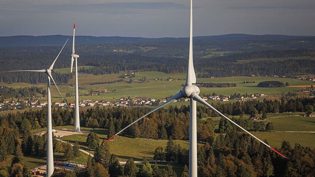 Die Nordostschweizer Kantone wollen mit dem Ausbau der Windkraft vorwärts machen. (Symbolbild)