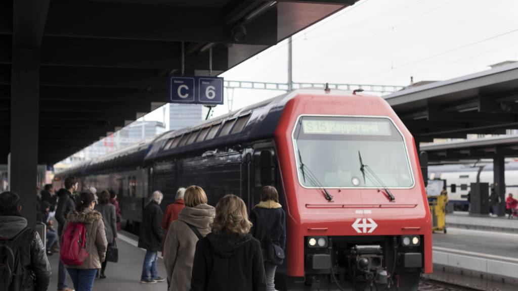 116 neue Doppelstockzüge von Siemens Mobility sollen ab den 2030er-Jahren ältere Modelle der S-Bahn in Zürich und der Westschweiz ersetzen, wie die SBB Anfang November bekannt gab. (Archivbild)