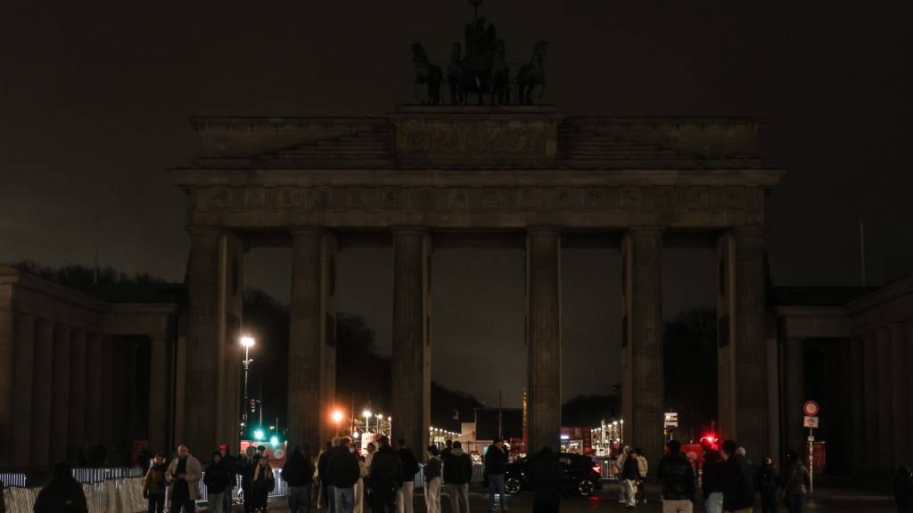 Das Brandenburger Tor in der deutschen Hauptstadt Berlin stand für die «Earth Hour» im Dunkeln.