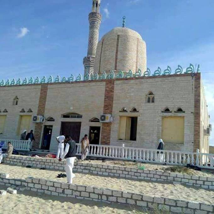 Mindestens 235 Tote bei Anschlag auf Moschee im Nordsinai