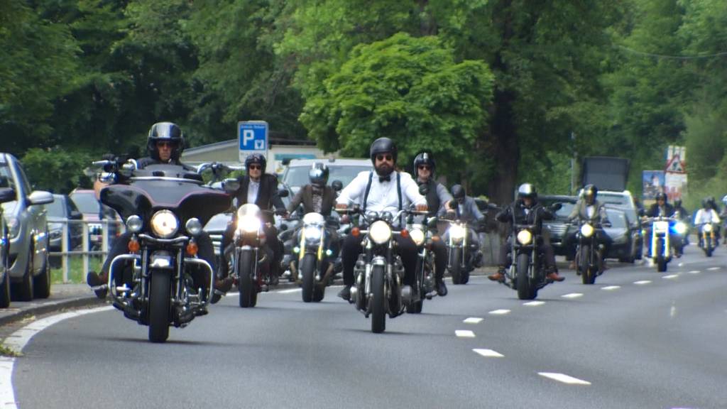 Distinguished Gentlemans Ride: Ein Motorrad-Treffen, um auf Prostata-Krebs aufmerksam zu machen