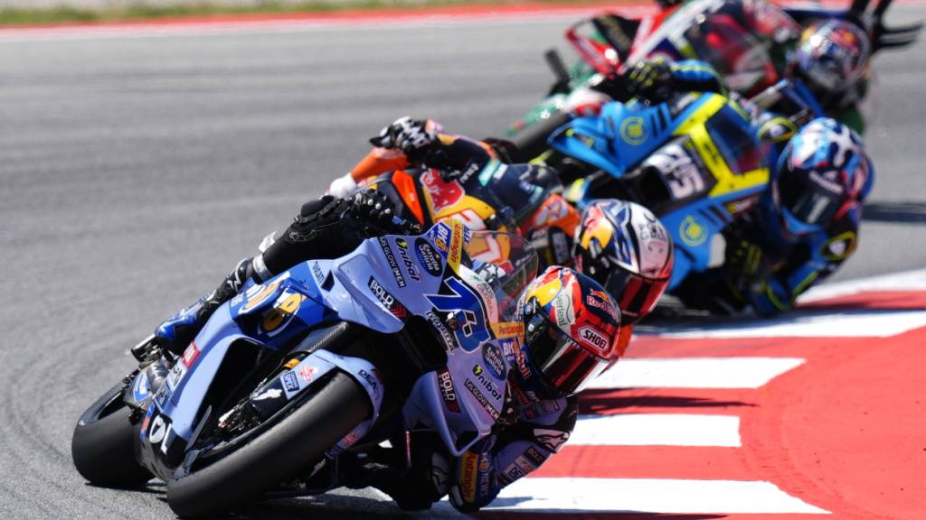 Alex Marquez triumphiert im Sprintrennen in Barcelona