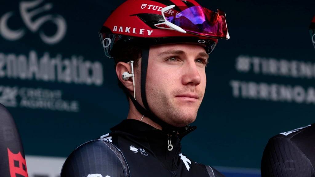 Muss weiter auf seinen ersten Einsatz am Giro d'Italia warten: Marc Hirschi vom Schweizer Team Tudor