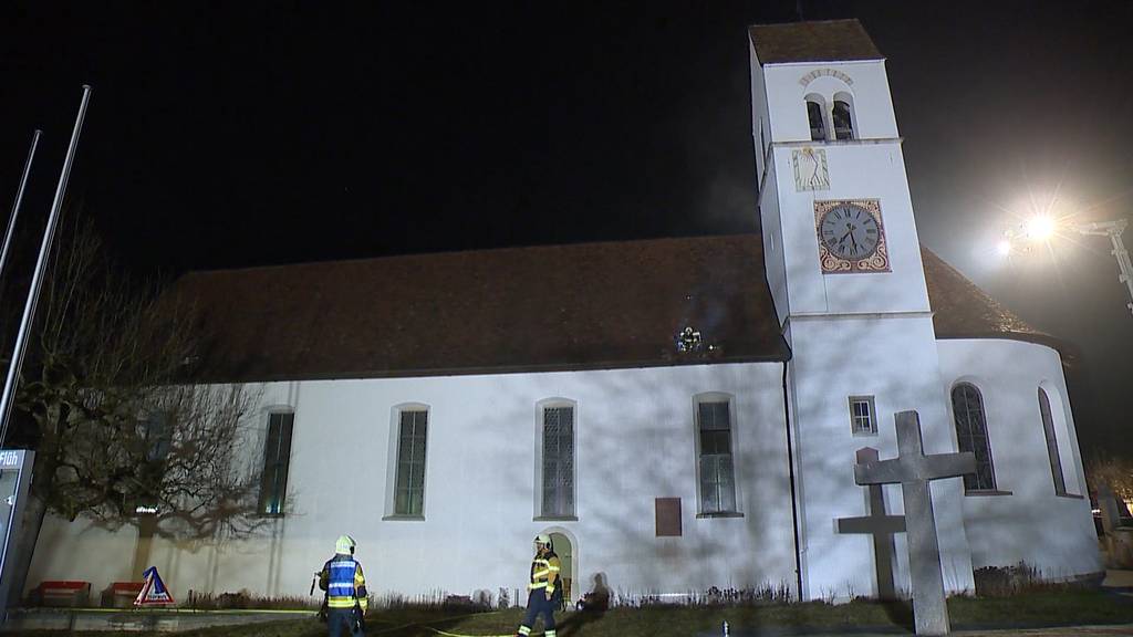 Hofstetten-Flüh (SO): Katholische Kirche brennt am Silvesterabend