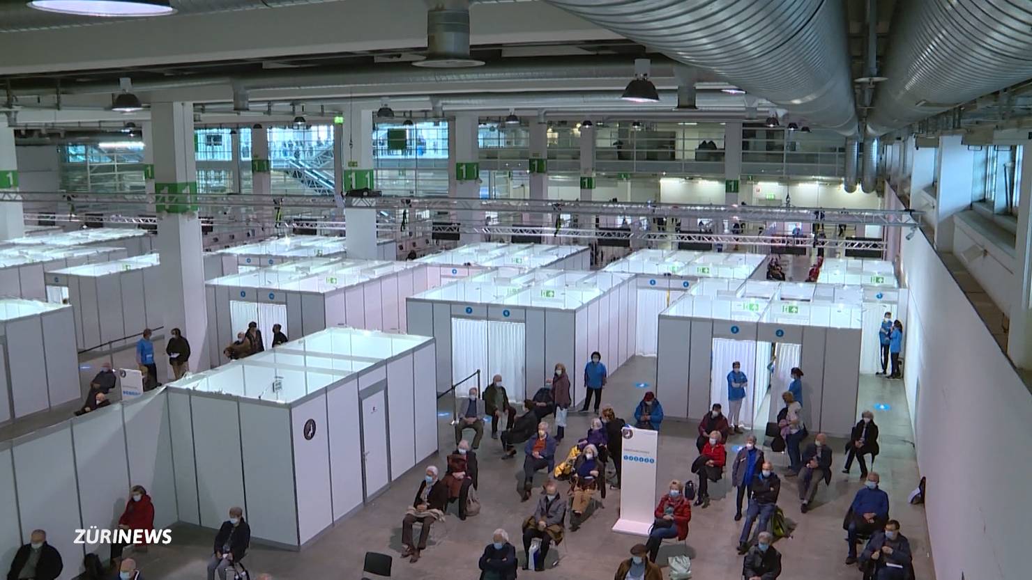 4'000 Impfungen täglich: Impfzentrum in der Messe Zürich ...