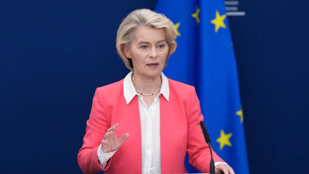 Ursula von der Leyen, Präsidentin der Europäischen Kommission (EU), spricht im EU-Hauptquartier. Foto: Marius Burgelman/AP/dpa