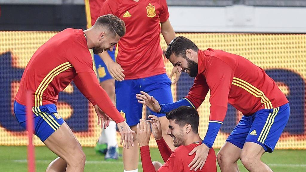 Gute Stimmung bei den Spaniern vor dem wegweisenden Duell mit Italien