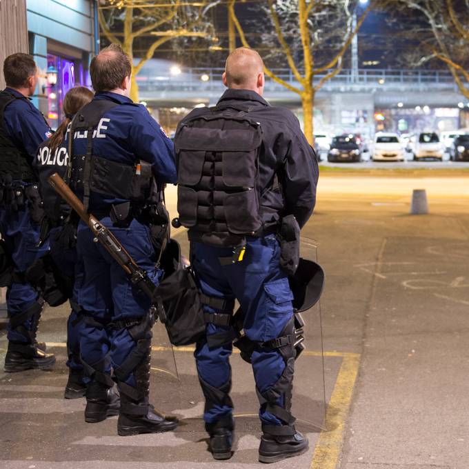 Polizei erneut bei Berner Reitschule angegriffen