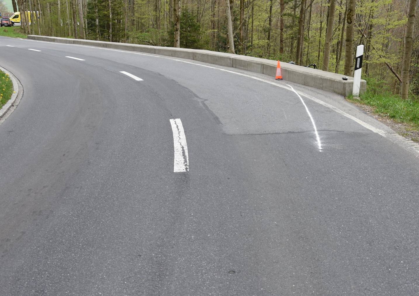 Beim Velounfall in Eichberg SG wurden die Lenkerin (28) und eine Passantin (5) verletzt.