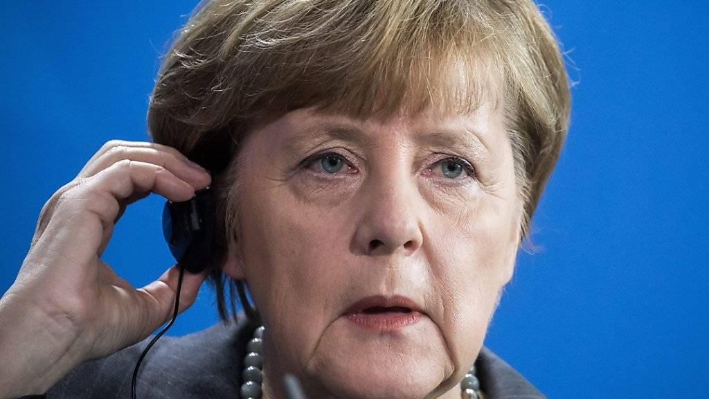 Die deutsche Kanzlerin Angela Merkel tritt vor die Medien. (Archiv)