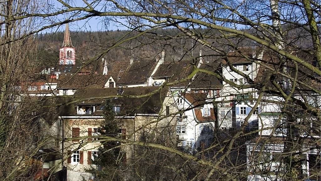 In Liestal und im Kanton Baselland wird künftig Airbnb die Gasttaxen automatisiert von den privaten Anbietern von Ferienunterkünften einziehen und diese an die Tourismusorganisation weiterleiten. (Symbolbild)