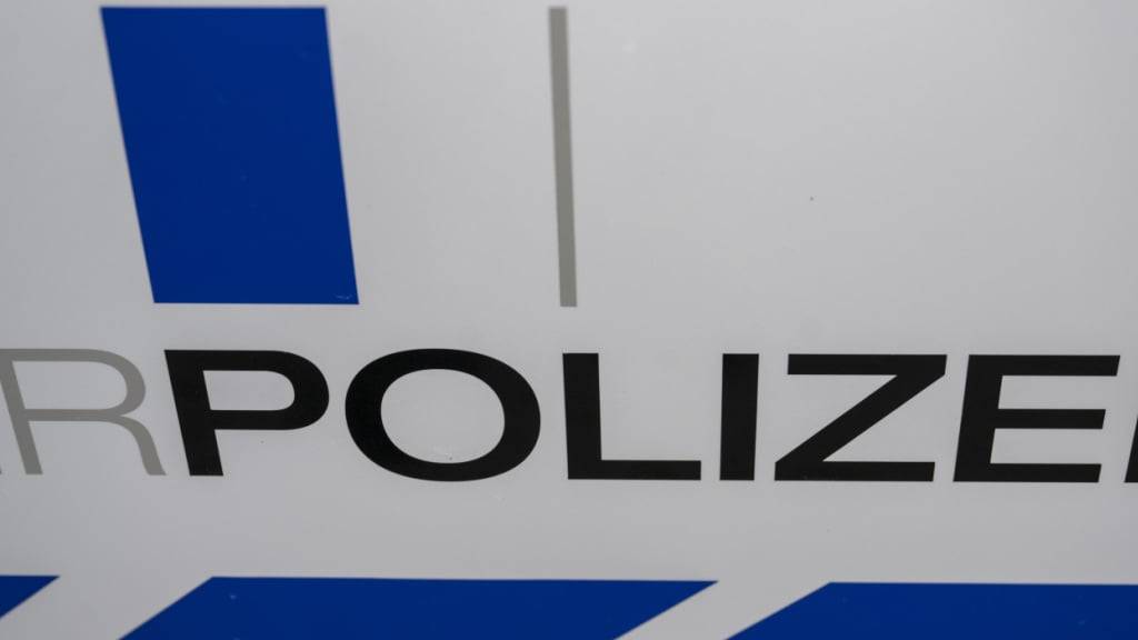 Die Luzerner Polizei hat einen Raser vorübergehend festgenommen. (Symbolbild)