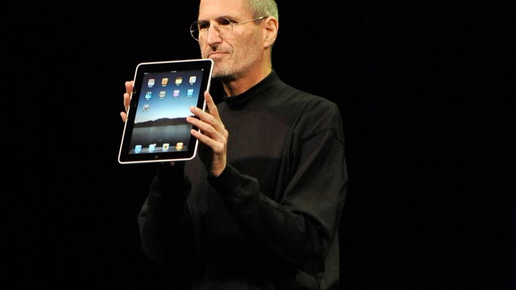 «One more thing» -  mit diesem Satz kündigte der verstorbene Apple-Chef Steve Jobs jeweils neue Produkte an. Doch Apple hat den Satz damit nicht gepachtet, auch Swatch darf ihn benutzen, wie ein britisches Gericht entschieden hat. (Archiv)