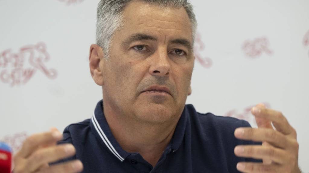 Brent Reiber, ehemaliger Profi-Headschiedsrichter, kehrt vom Fussball- zum Eishockeyverband zurück