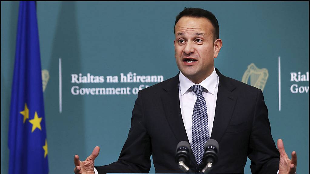 Irlands Regierungschef Leo Varadkar trat am Freitagabend vor sein Volk und verkündete eine Ausgangssperre.