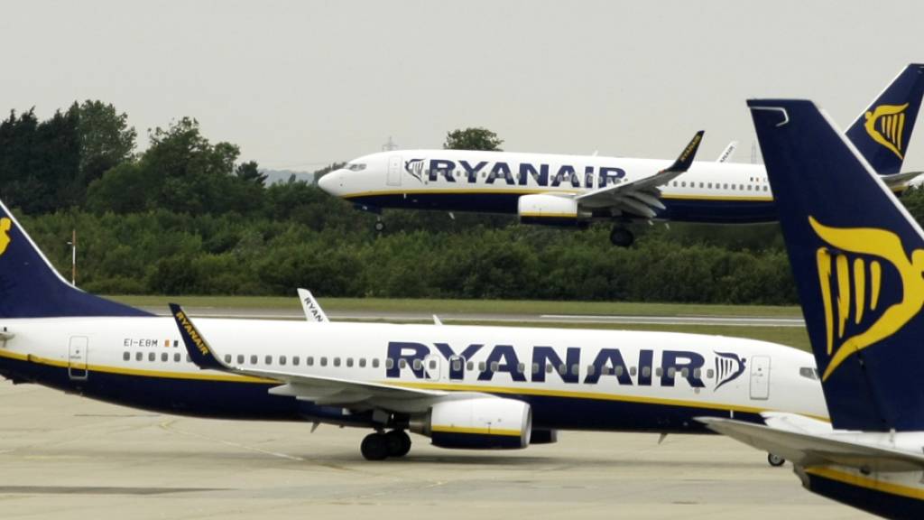 Ryanair muss Gürtel enger schnallen. (Archivbild)
