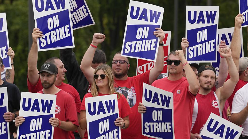 Die Gewerkschaft UAW (United Auto Workers) rief die Ford-Beschäftigten auf, wieder die Arbeit aufzunehmen. (Archivbild)
