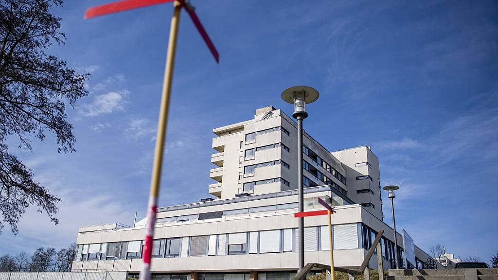 Das alte Spital in Wolhusen, das durch einen Neubau ersetzt werden soll. (Archivaufnahme)