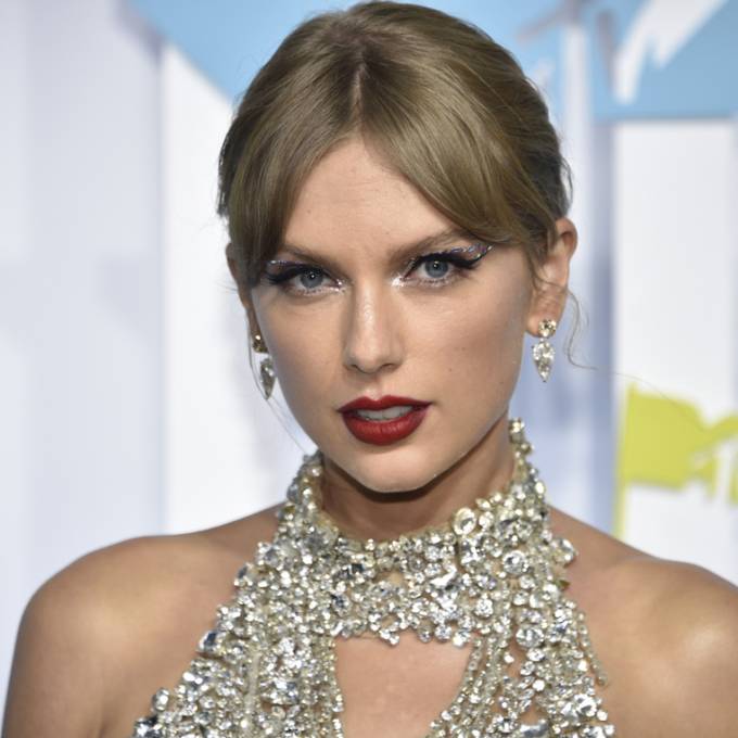 Taylor Swift belegt als erste Sängerin die gesamte Top 10 der US-Charts
