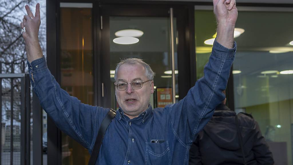 Der Basler Rechtsaussen-Grossrat vor dem Basler Strafgericht.