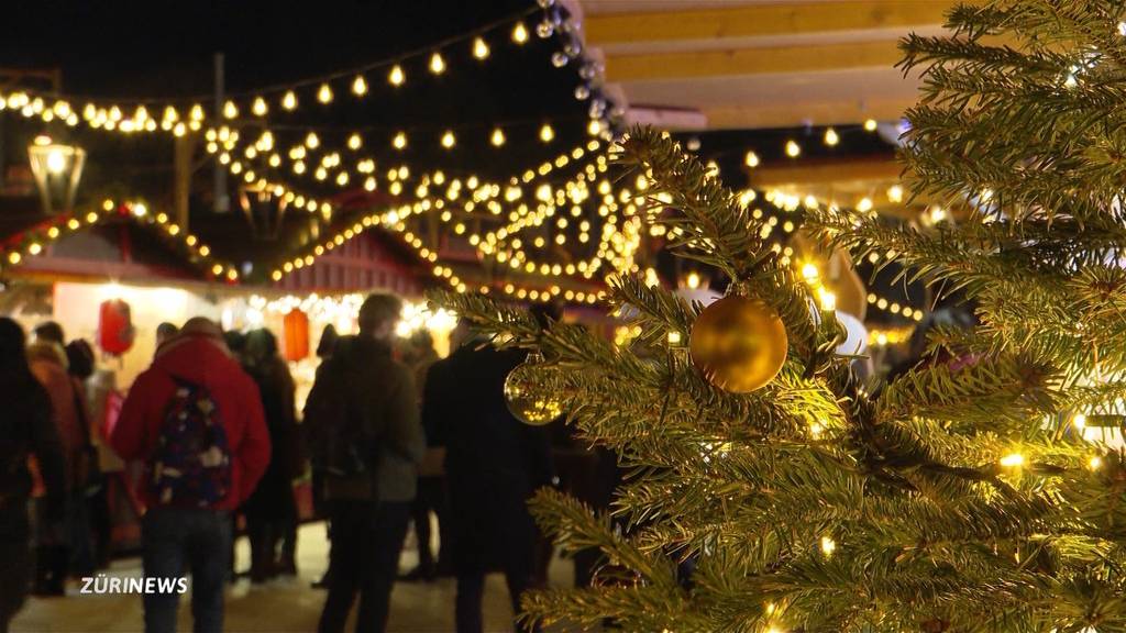 Ansturm: Zürcher Weihnachtsmarkt rappelvoll