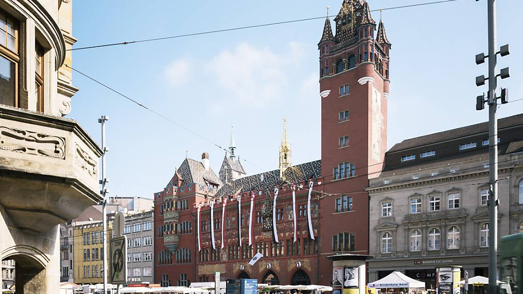 Am 8. Mai wurde der Basler Marktplatz Tatort eines brutalen Überfalls auf Festbesucherinnen und -besucher.