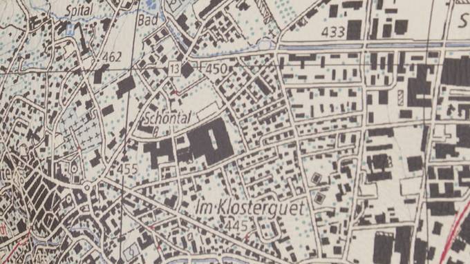 Tragbare Heimat: Rheintalerin setzt mit Landkarten-Mode neuen Trend