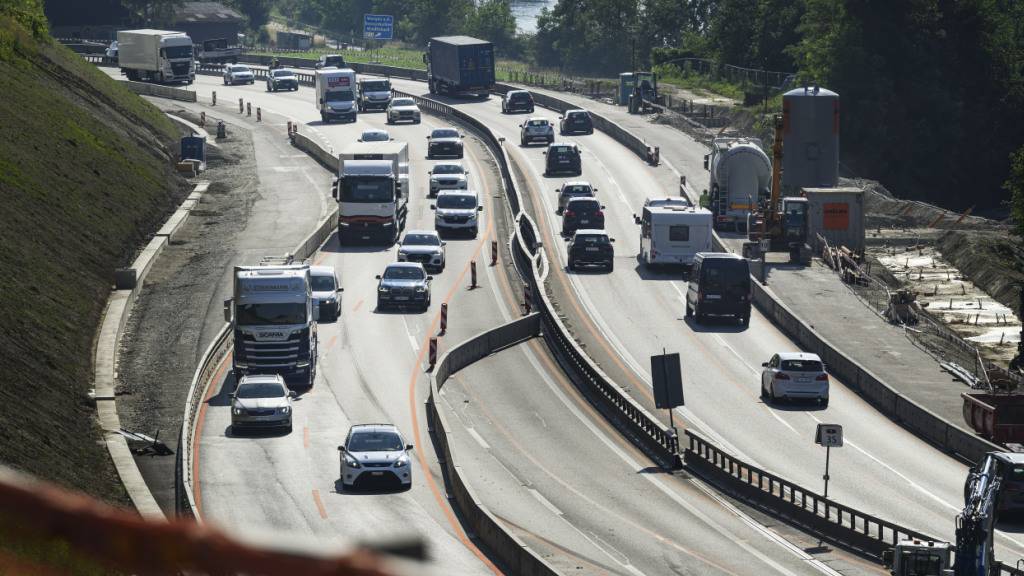 In der Schweiz nimmt der Verkehr zu - Kosten wachsen
