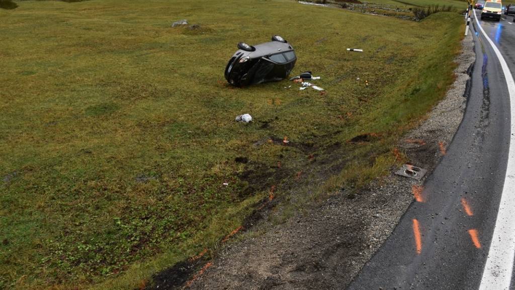 Glimpflich davongekommen ist am Samstag eine 70-jährige Italienerin auf der Berninastrasse - trotz Überschlag.