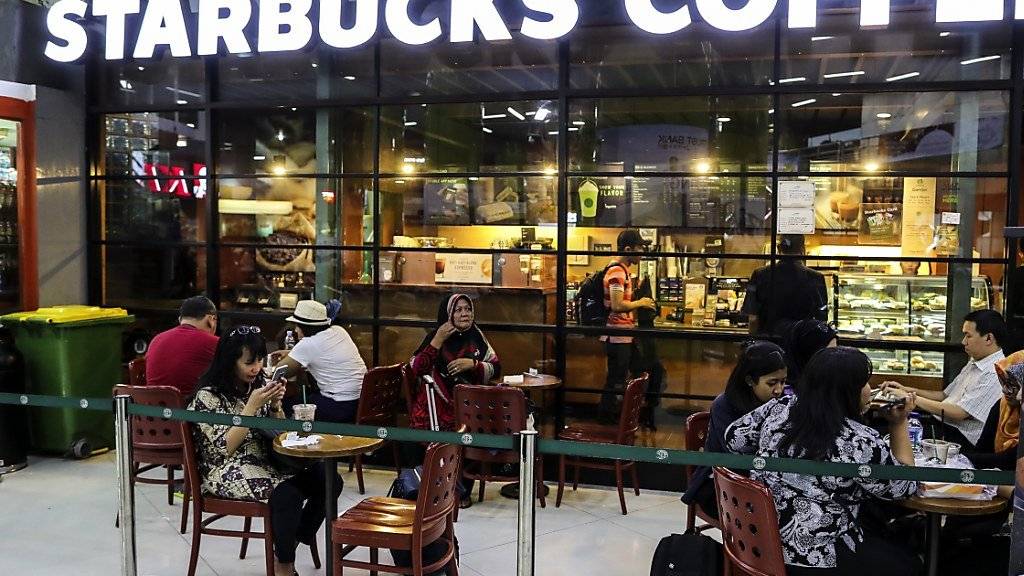 Der amerikanische Starbucks-Konzern will seine Teavana-Geschäfte mangels Erfolg schliessen. (Archivbild)